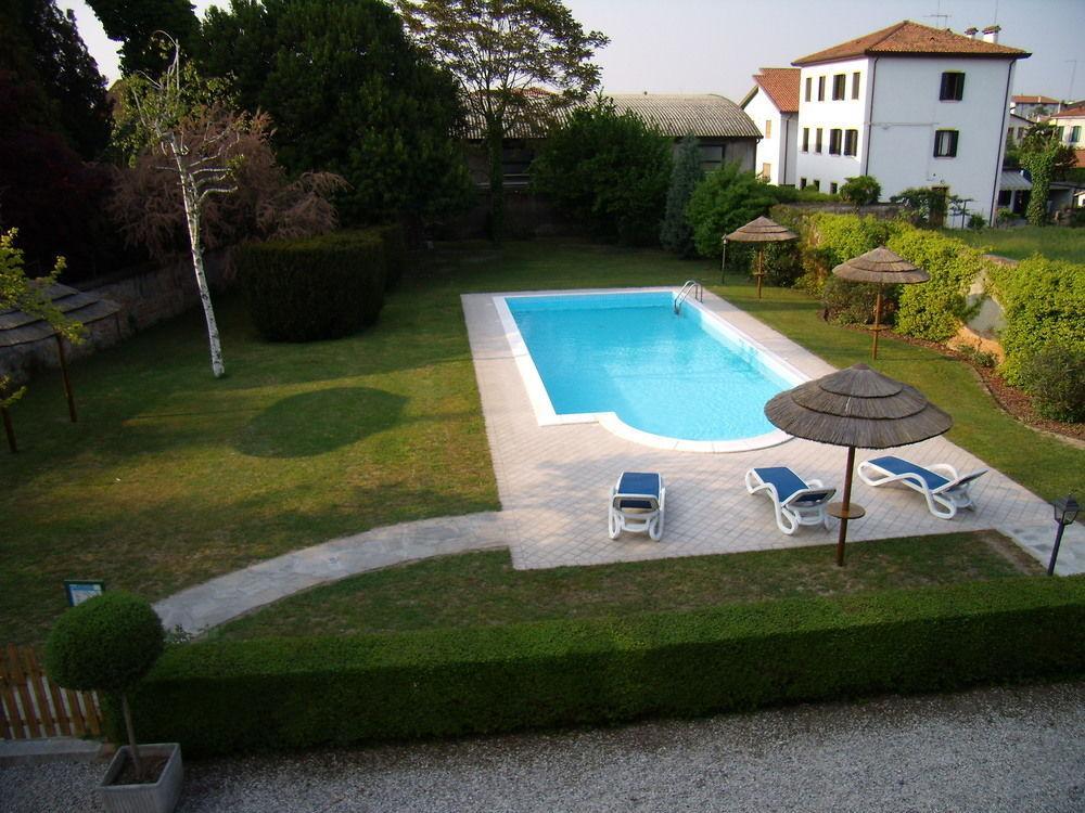 Hotel Isola Di Caprera Mira Esterno foto