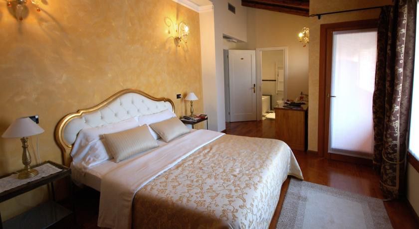 Hotel Isola Di Caprera Mira Esterno foto